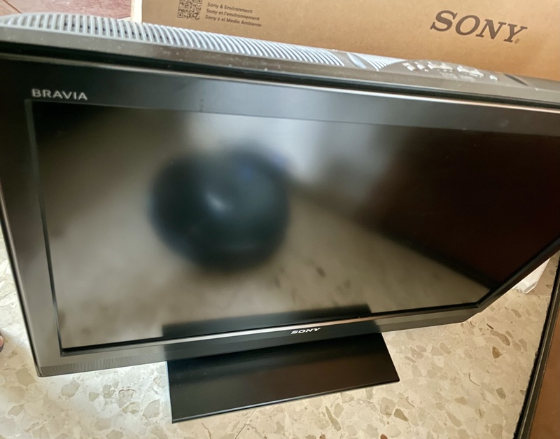 REGALO TELEVISIÓN SONY BRAVIA ANTIGUA FUNCIONANDO PERFECTAMENTE 37"