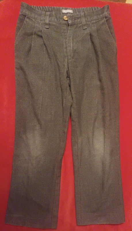 Pantalón gris colegial