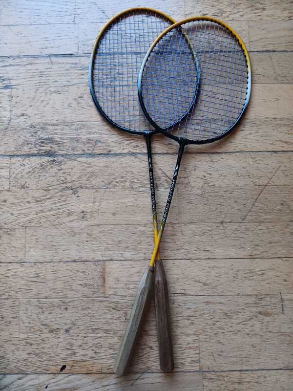 2 raquetas de badminton