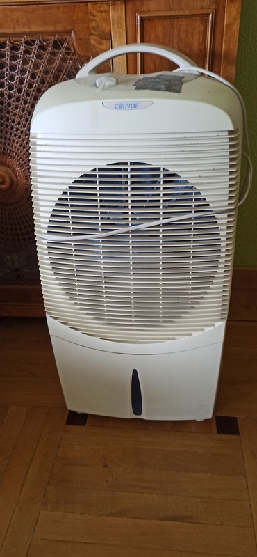 Regalo ventilador de aire con depósito de agua. No funciona