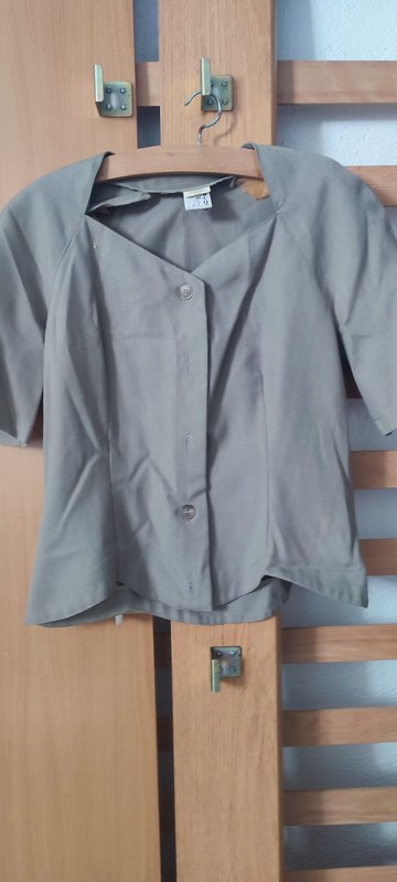 Camisa gris. Talla M