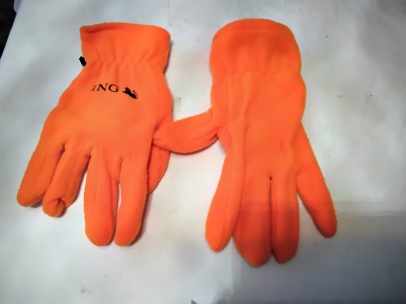 GUANTES 