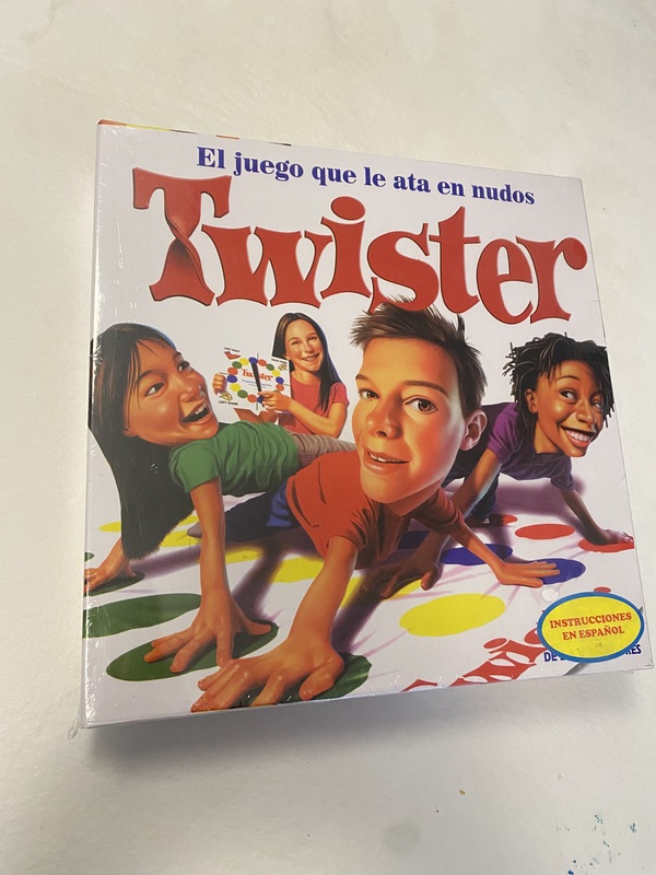 Regalo juego Twister - nuevo, en caja sellada