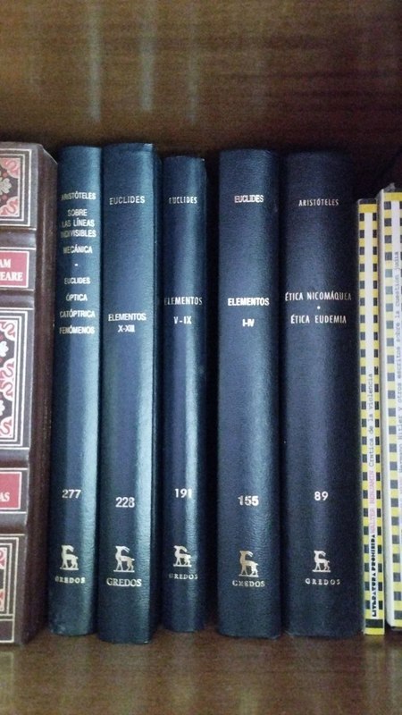 Libros de Aristóteles y Euclides