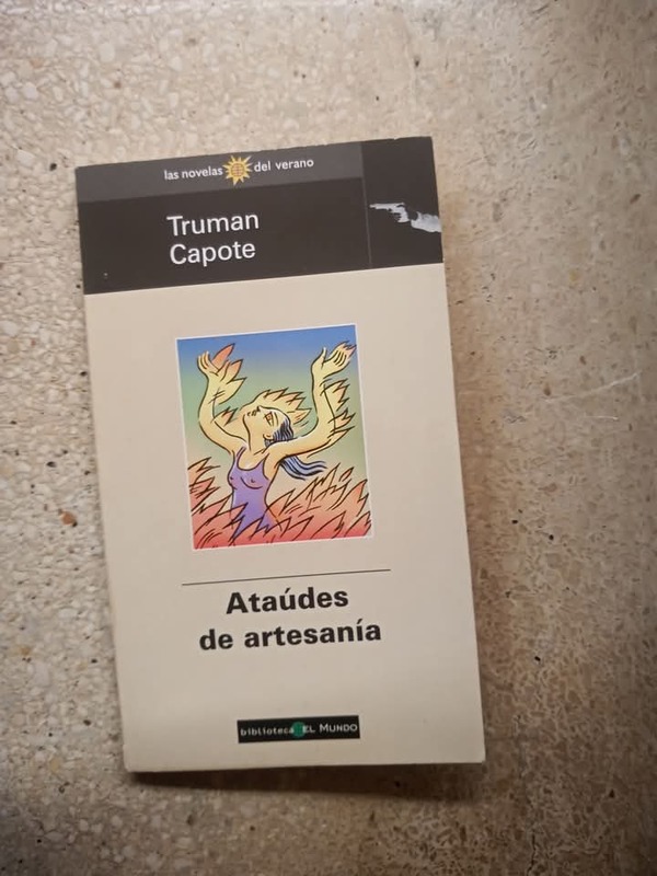 Regalo libro Ataúdes de artesanía. 