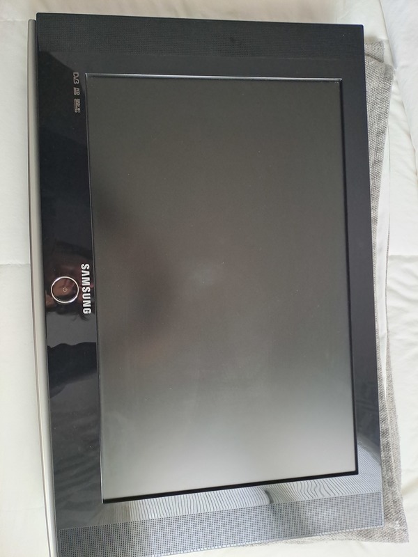 Regalo tv Samsung 42". 