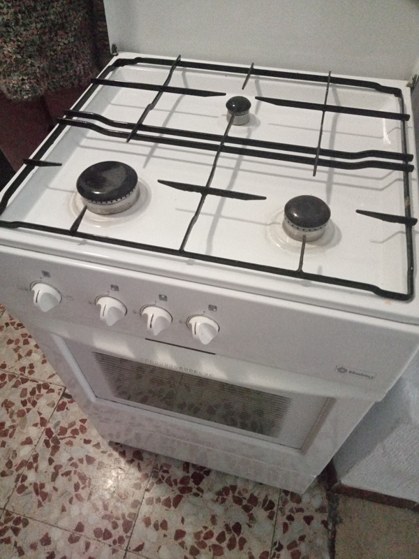 Cocina de gas y microondas