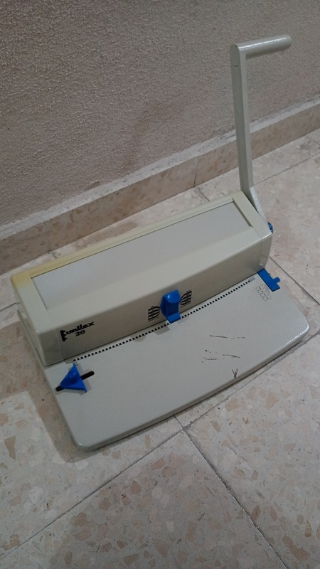 maquina hacer canutillo folios