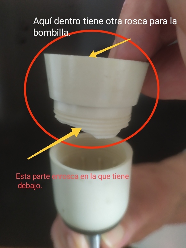 Lámpara con sujetapantalla