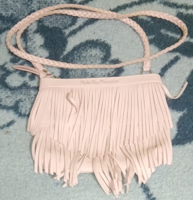 Bonito bolso semi-mediano para niña de 8 años.