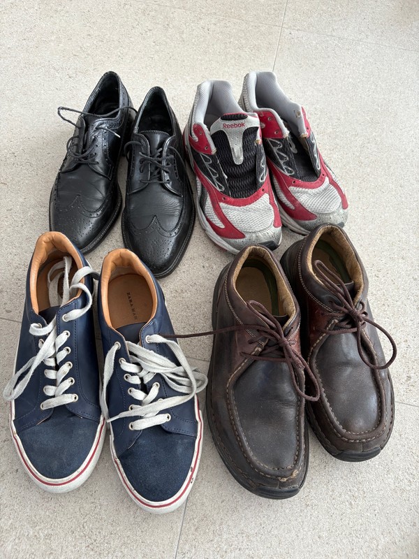 Varios Zapatos y Zapatillas. Num 42