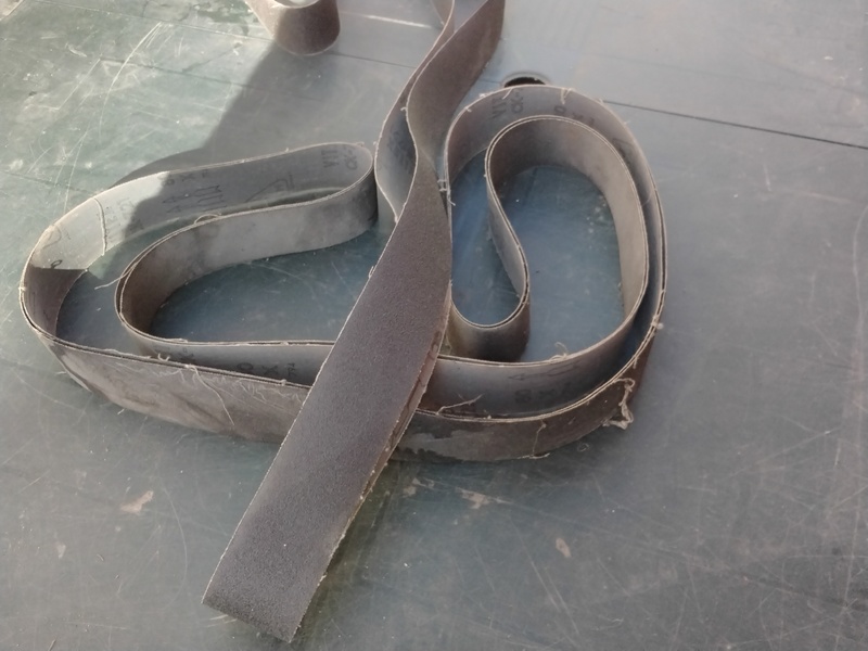 DOY LAS CINTAS PARA LIJADORA 