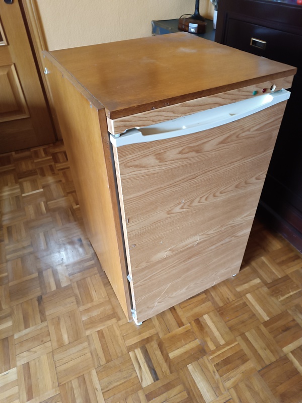 Congelador pequeño funcionando 