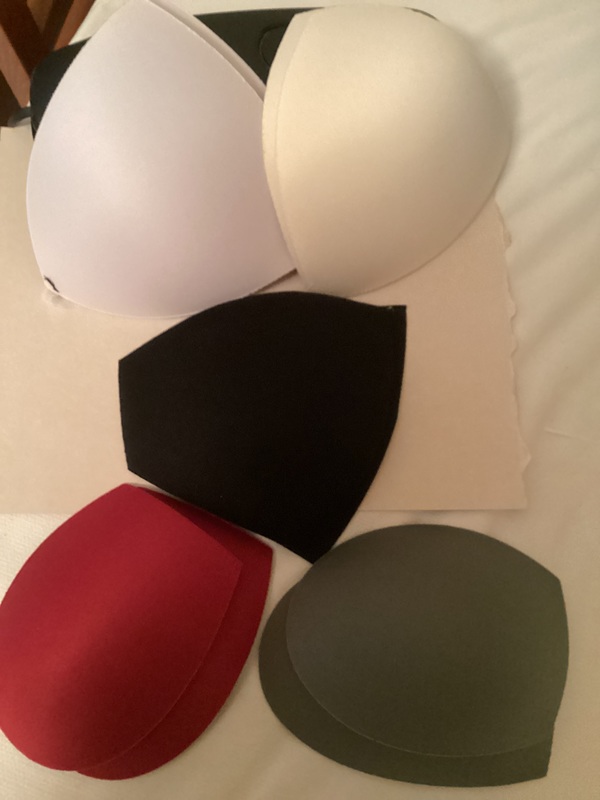 Rellenos de pecho ó hombreras