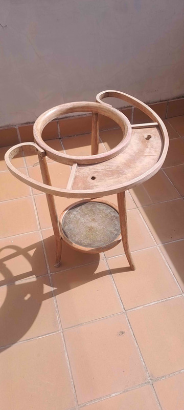 Soporte para palangana (zafero)