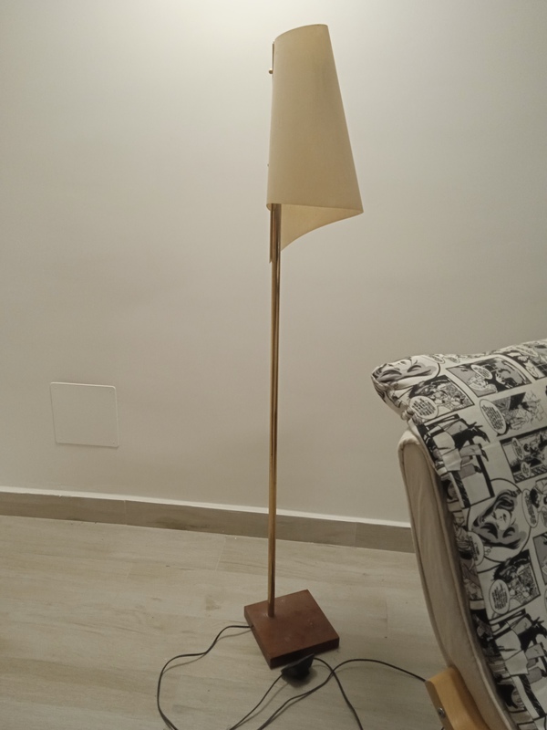 Lámpara noventera molona