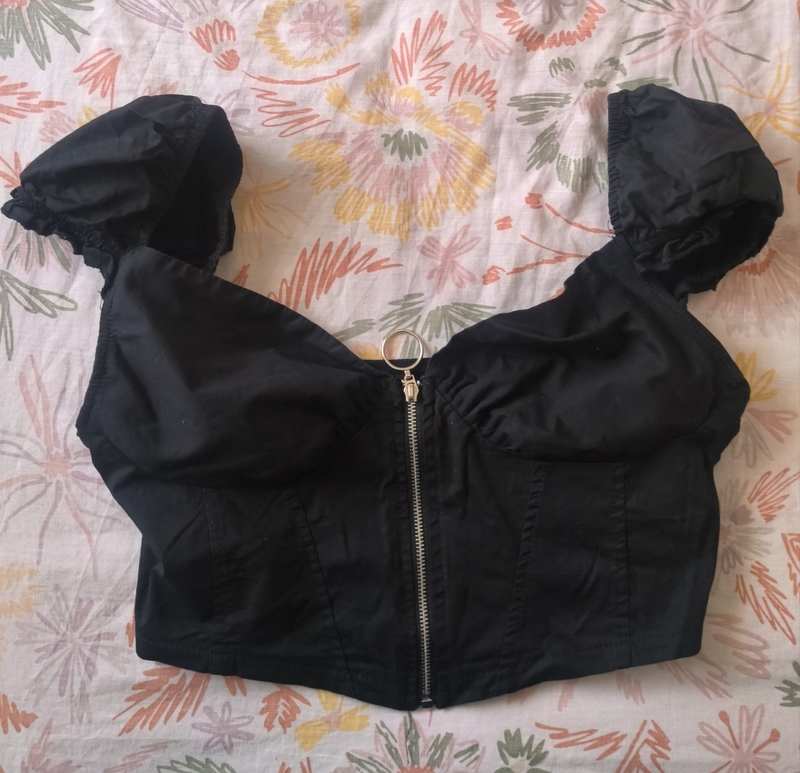 Top corpiño negro
