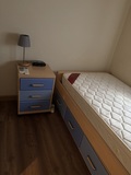 Cama juvenil + mesita