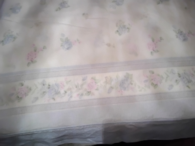 SABANA DE ARIBA SOLO DE FRANELA PARA CAMA DE 0.90cm