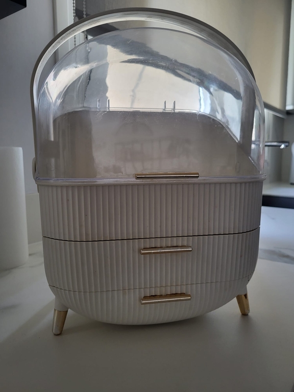 Armario de plástico para maquillaje, etc