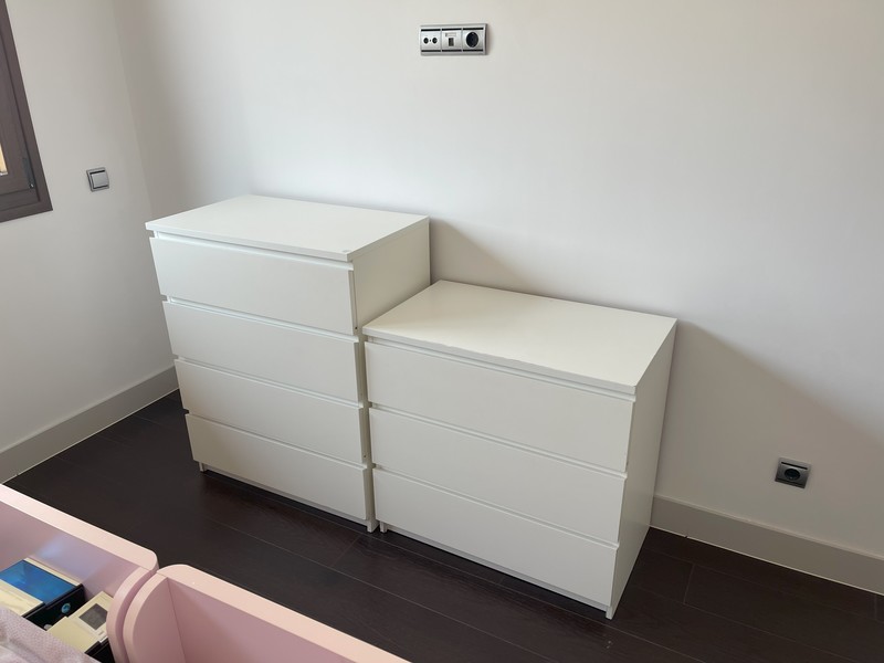 Regalo dos cómodas de Ikea modelo Malm