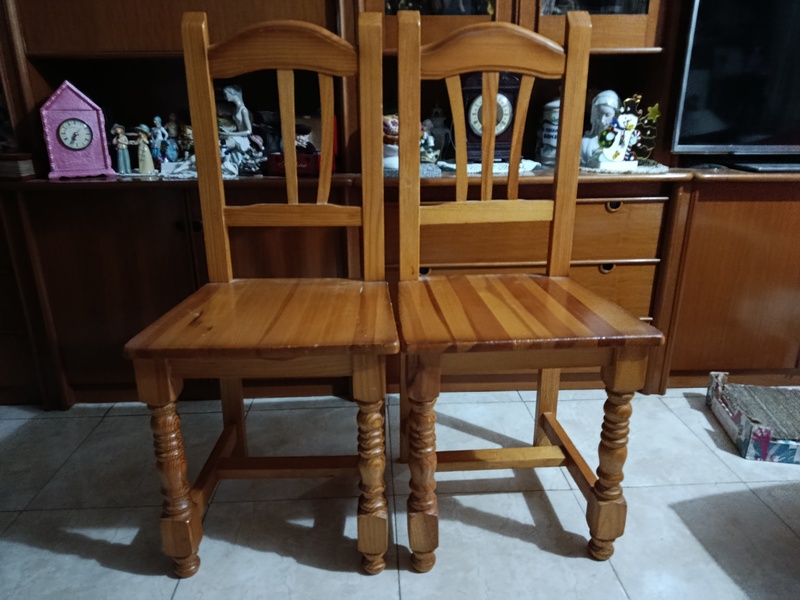 Sillas madera maciza