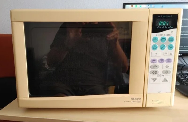 Microondas Sanyo Cook n' Grill 1300