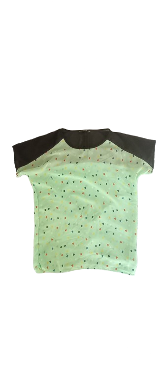 Top semitransparente verde corazones Talla S