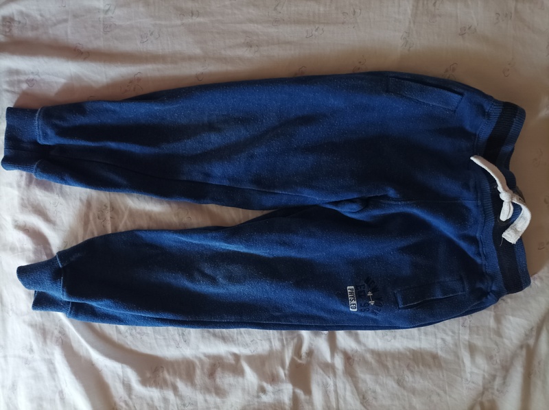 Pantalón de chándal talla 5-6