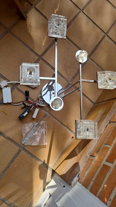 Lámpara cuatro focos