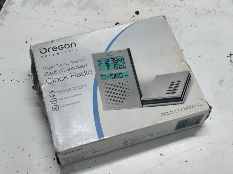 Radio despertador Oregon