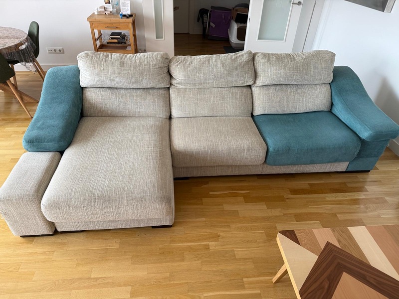 Sofa 4 plazas con chaiselongue