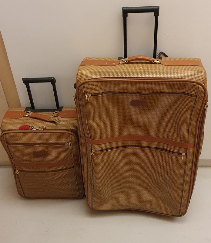 Regalo 2 maletas en buenas condiciones