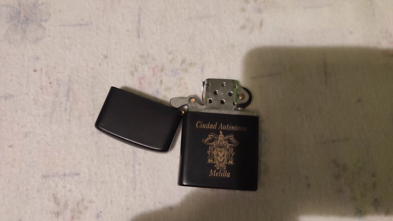 Mechero recuerdo de Melilla 