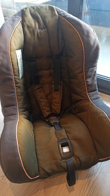 Silla coche niño marca Play (hasta 18Kg)
