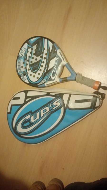 raqueta de padel