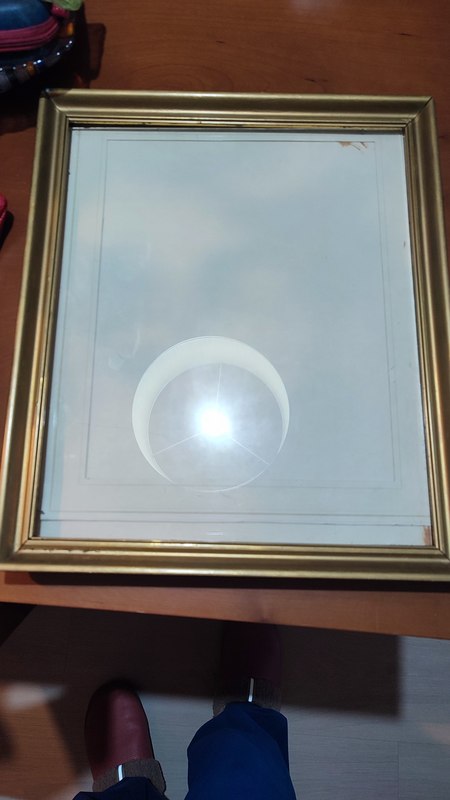 Marco dorado con cristal de 32x38