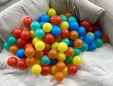100 pelotas de piscina de niños 