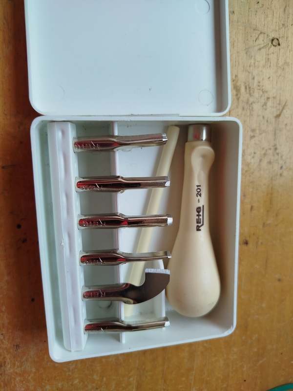 JUEGO de LINOGRABADO