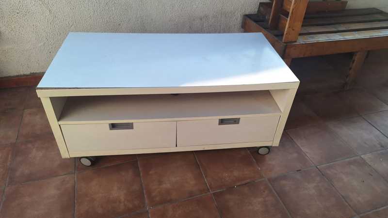 Regalo mesita con cajoneras