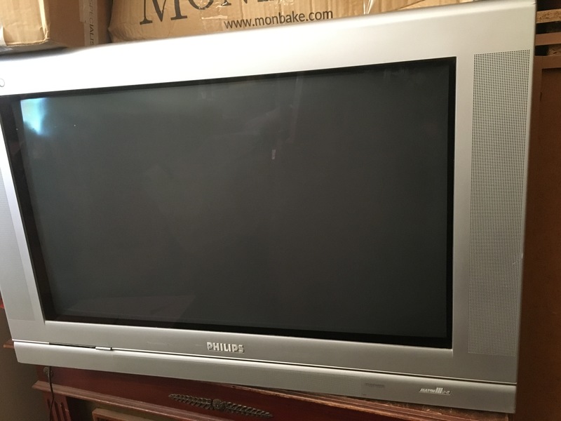 TV Philips pixel plus, pero en blanco y negro sin TDT