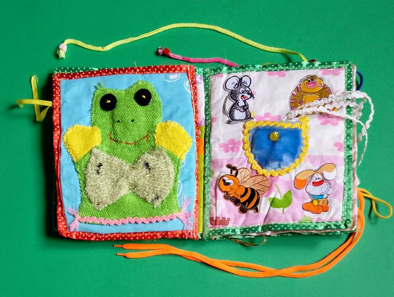 Libro sensorial para bebé