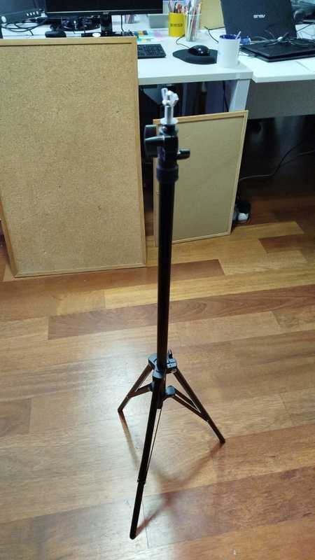 Regalo trípode. A recoger antes del martes 10 (14.00) 