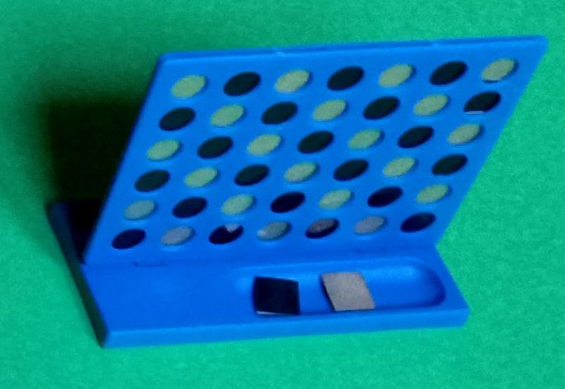 Cuatro en raya más que completo