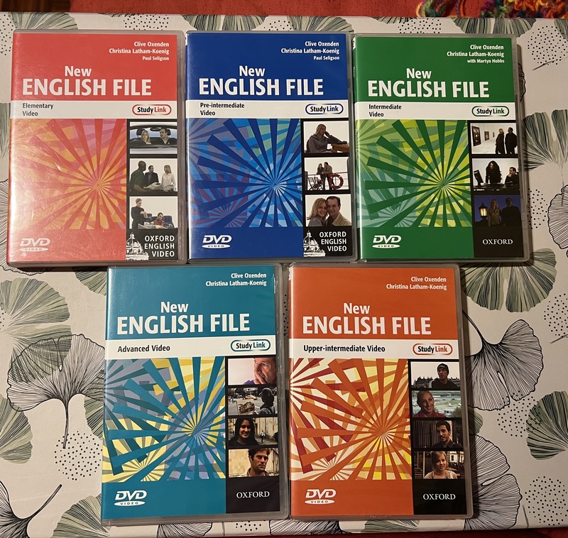 DVDs de historias en inglés a diferentes niveles