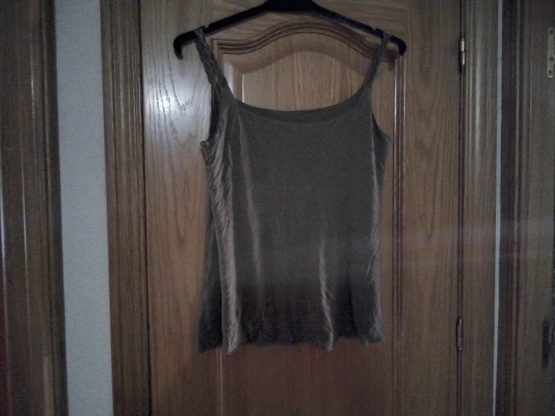 CAMISETA DE MUJER COLOR KAKI 