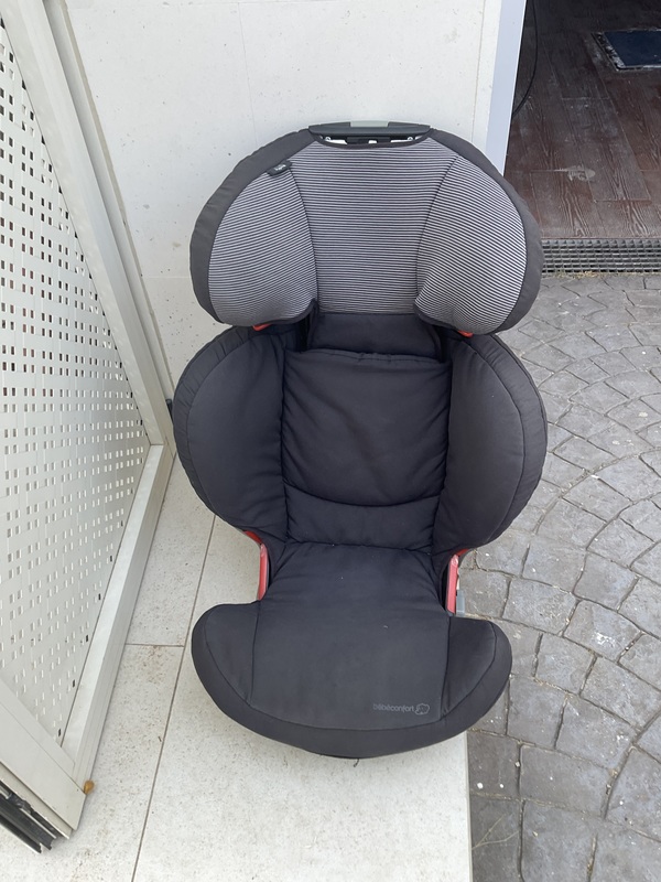 Asientos de niños con suporte de espalda-2 disponibles