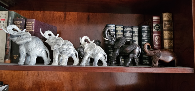 Elefantes de adorno