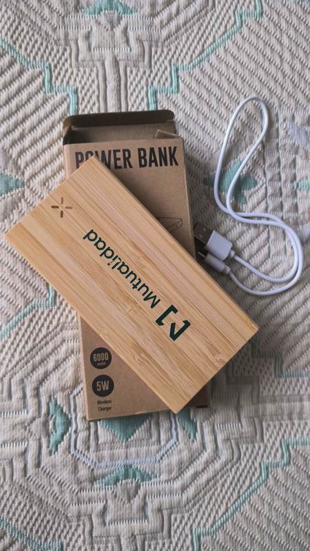 Power bank madera