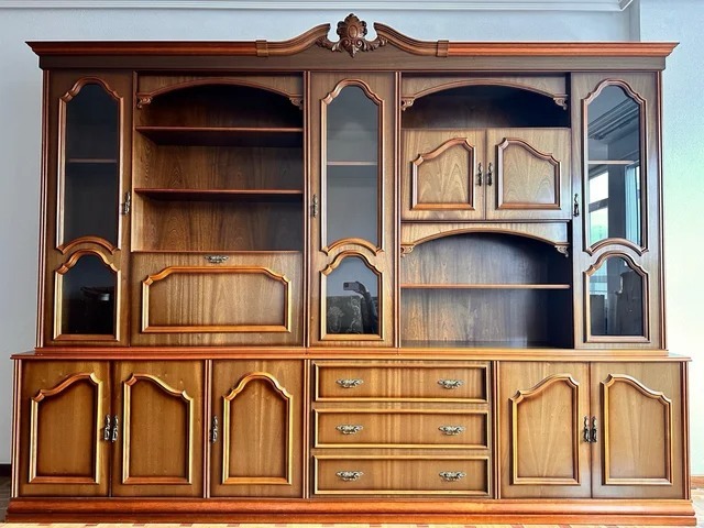 Mueble de salón de madera